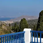 מלון Lefkes Village 4*