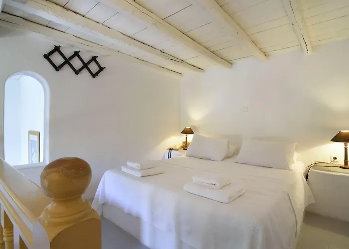 Lefkes Village Ξενοδοχείο 4*