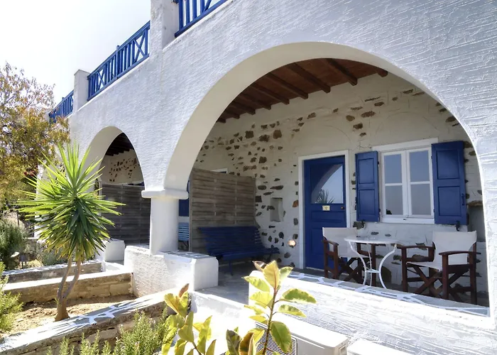 Lefkes Village Λεύκες