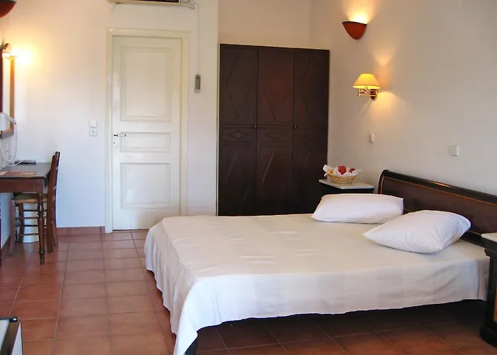 Ξενοδοχείο Lefkes Village Λεύκες