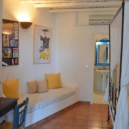 Lefkes Village Hotel 4*